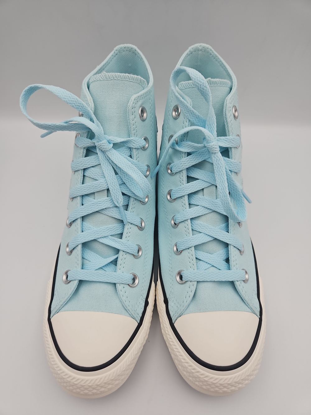 Converse Women's High-Top Sneakers in Light Blue with Floral Embroidery - Picture 4 of 10